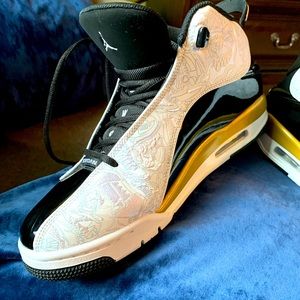 Jordans Zero Dub Golden Metallic- Brand new Never Worn